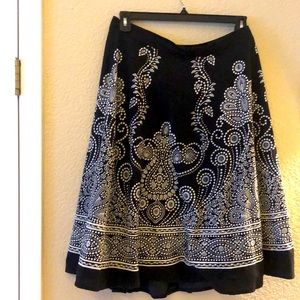 Studio West Midi-Length Black and White Swing Skirt